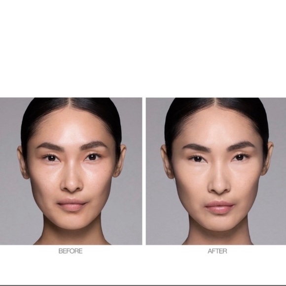 NARS Light Reflecting Pressed Setting Powder - Picture 3 of 3